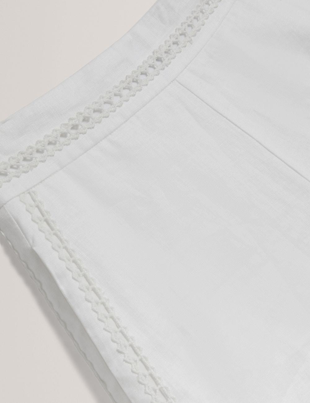 Ted Baker BUCCIA - Crochet Trim High Waisted Linen ショートパンツ レディース 白 | Japan  IVBT-41305