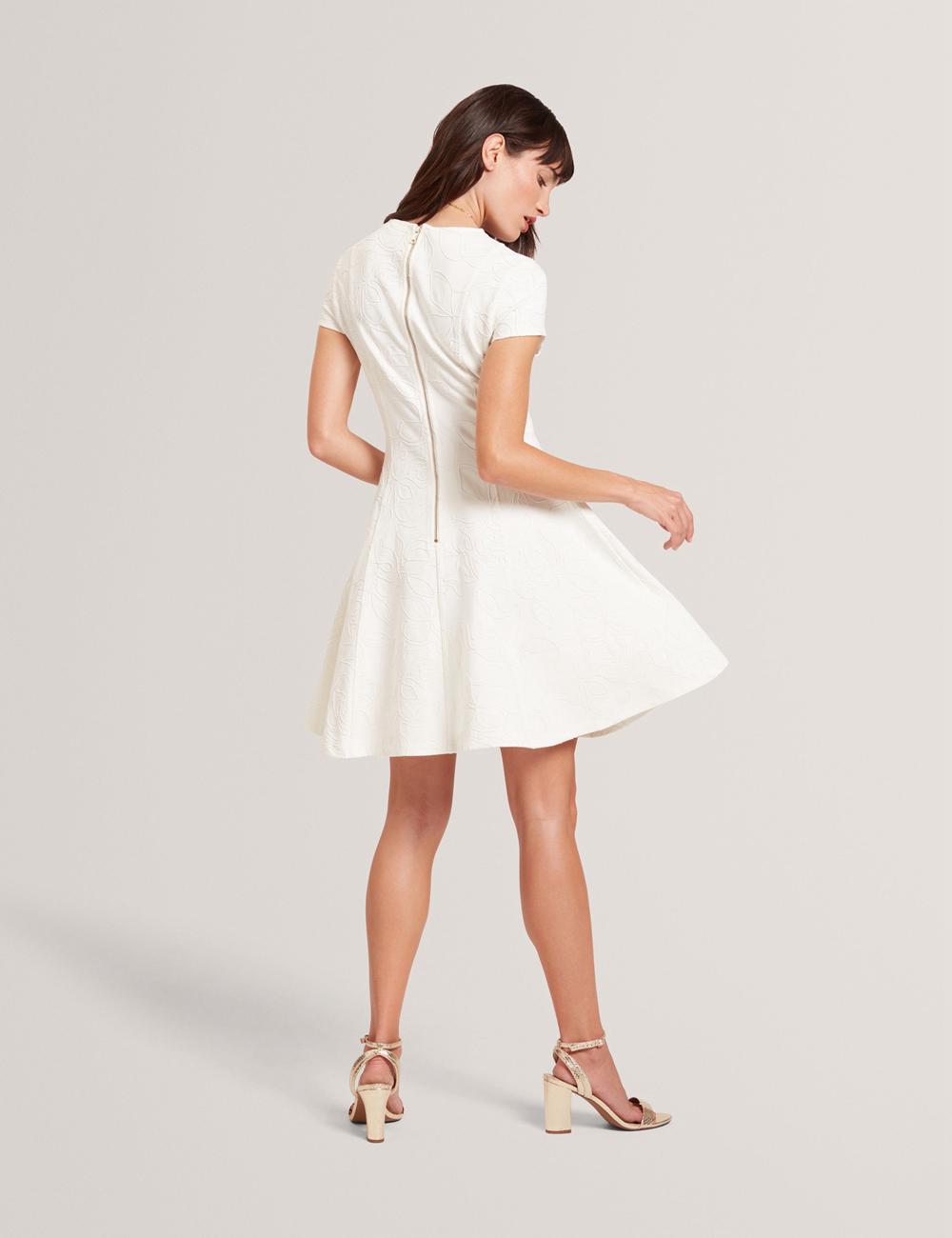 Ted Baker CLODAA - Embroidered Short Sleeve Skater ミニドレス レディース Ivory | Japan  AIHP-04186