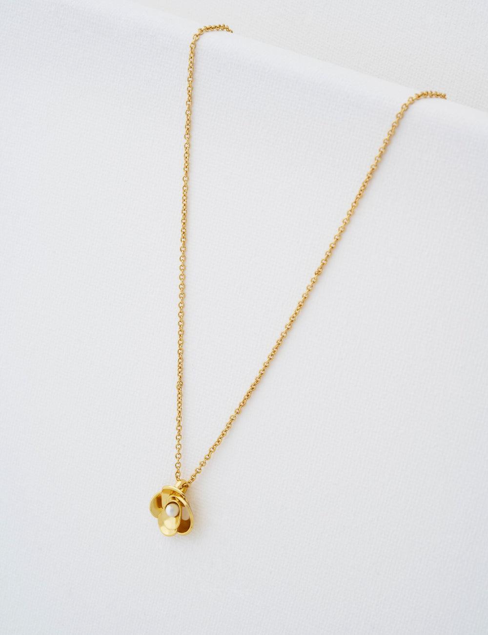 Ted Baker FLORA - Pearl Detail Flower Pendant ネックレス レディース ゴールド | Japan  IJFL-58617