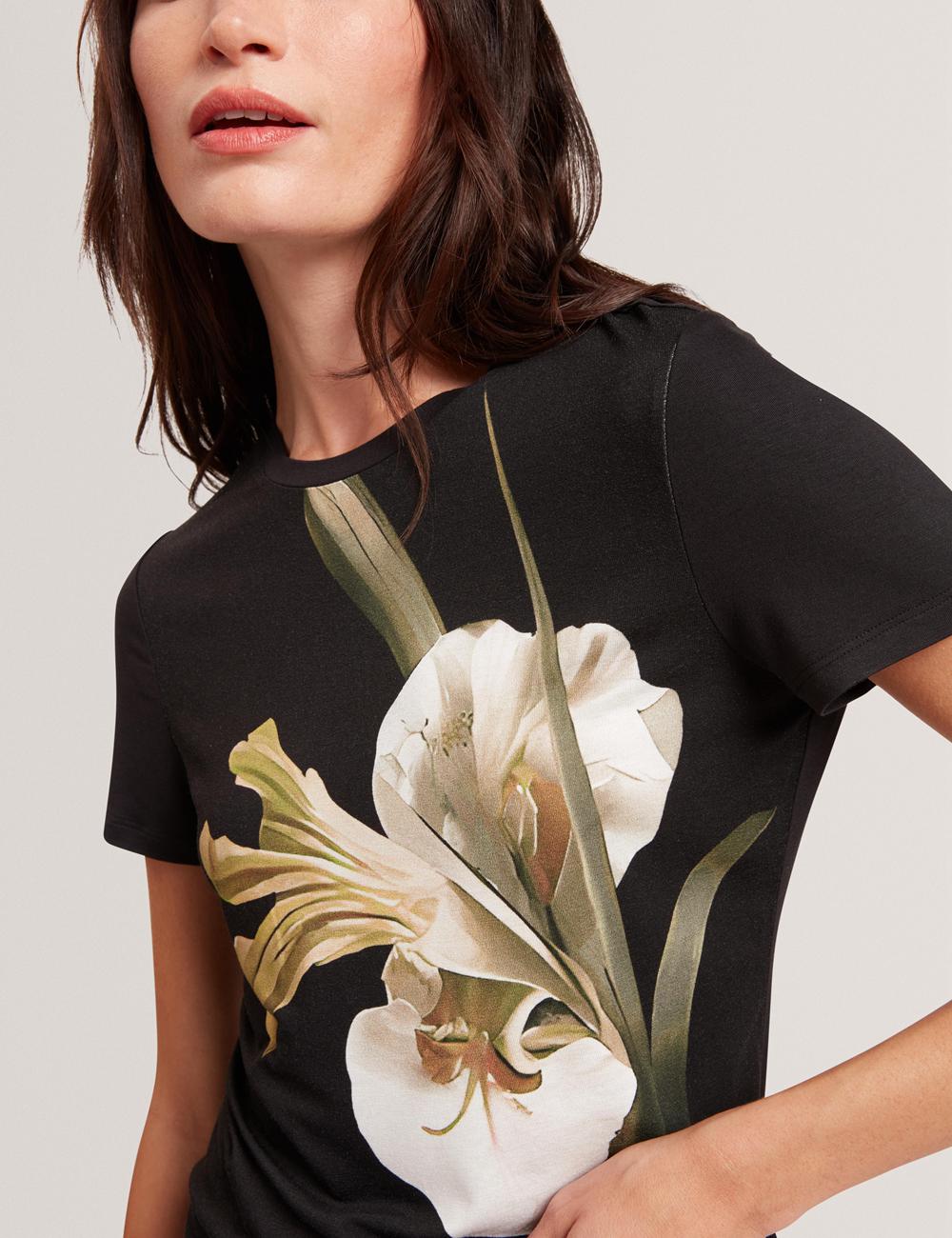 Ted Baker GORGAA - Floral Graphic Fitted Short Sleeve Tシャツ レディース 黒 | Japan  GMLJ-28759