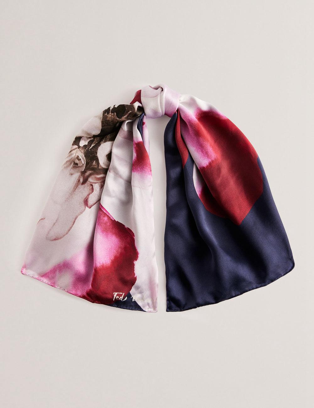 Ted Baker JANICES - Placement Floral Print Silk Square スカーフ レディース 青 | Japan  ZNFO-50976