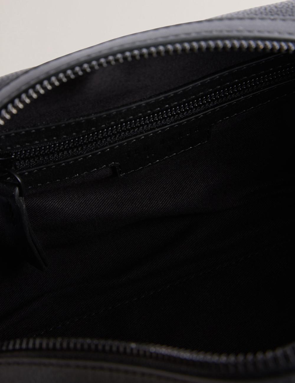Ted Baker LANIIS - Grained Bonded Leather トイレタリーバッグ メンズ 黒 | Japan  PGCZ-24036