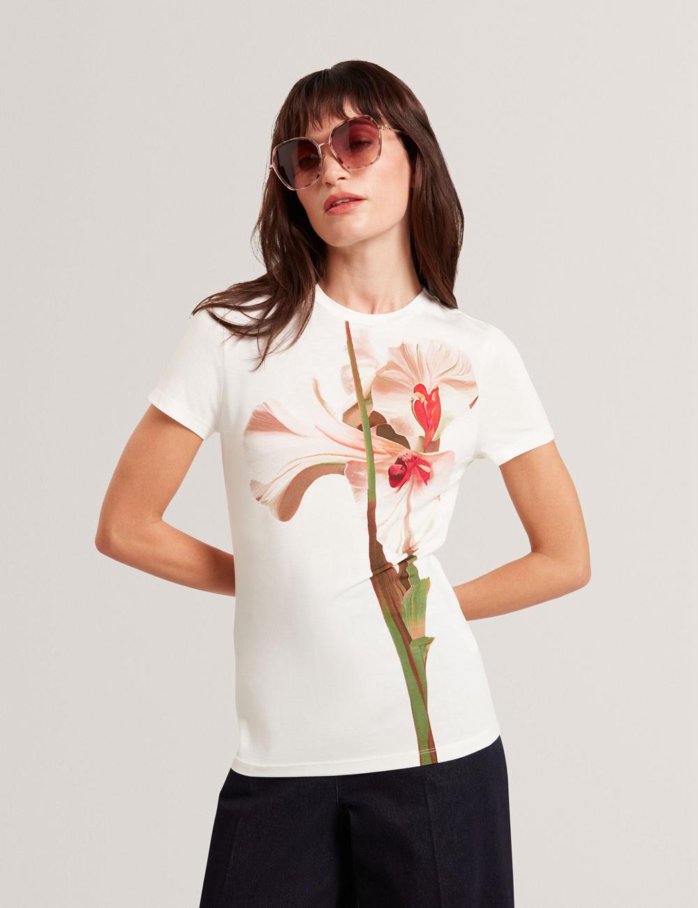 Ted Baker MEELIEE - Floral Graphic Fitted Crew Neck Tシャツ レディース ピンク | Japan  UINF-02965