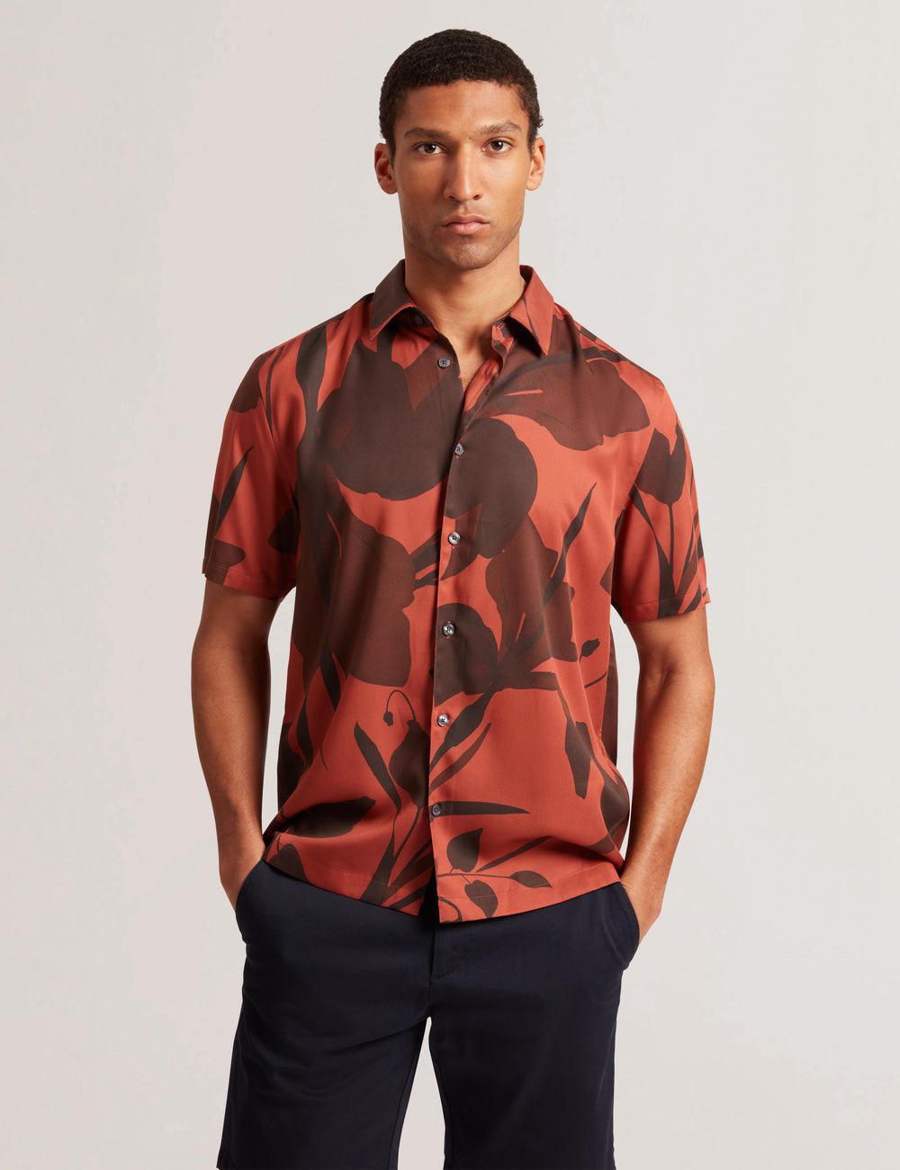 Ted Baker PINEDA - Short Sleeve Relaxed Floral Print シャツ メンズ 赤 | Japan  QGCB-83159