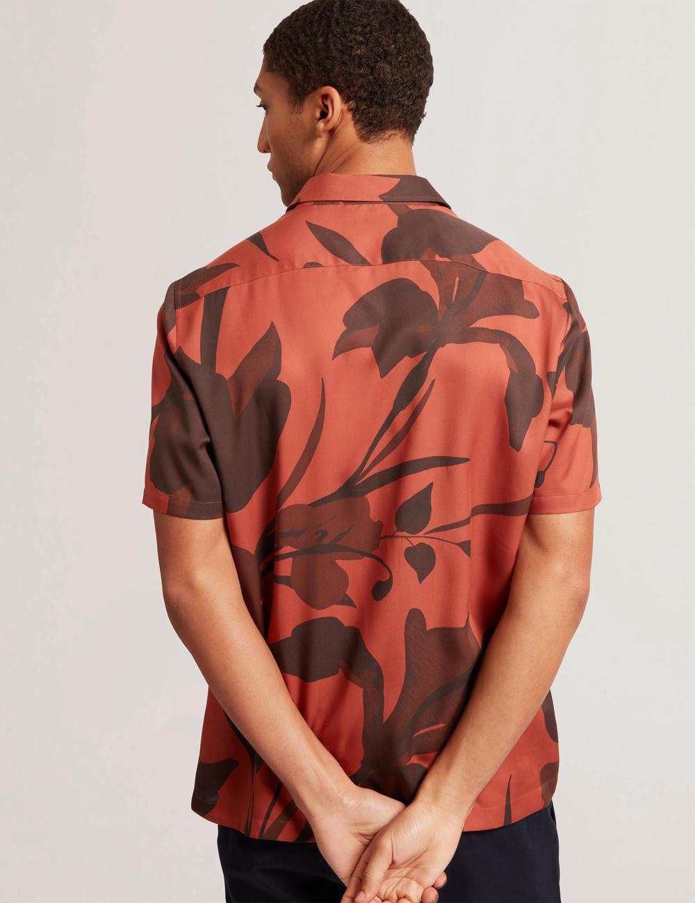 Ted Baker PINEDA - Short Sleeve Relaxed Floral Print シャツ メンズ 赤 | Japan  QGCB-83159