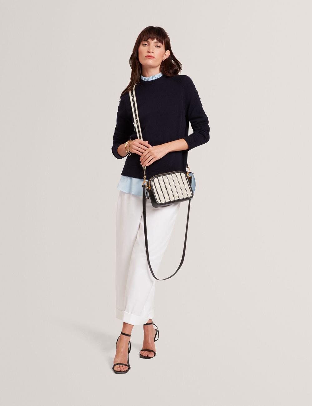 Ted Baker RIVEA - Woven Panel Faux Leather Camera カメラバッグ レディース ネイビー | Japan  GWBE-69128