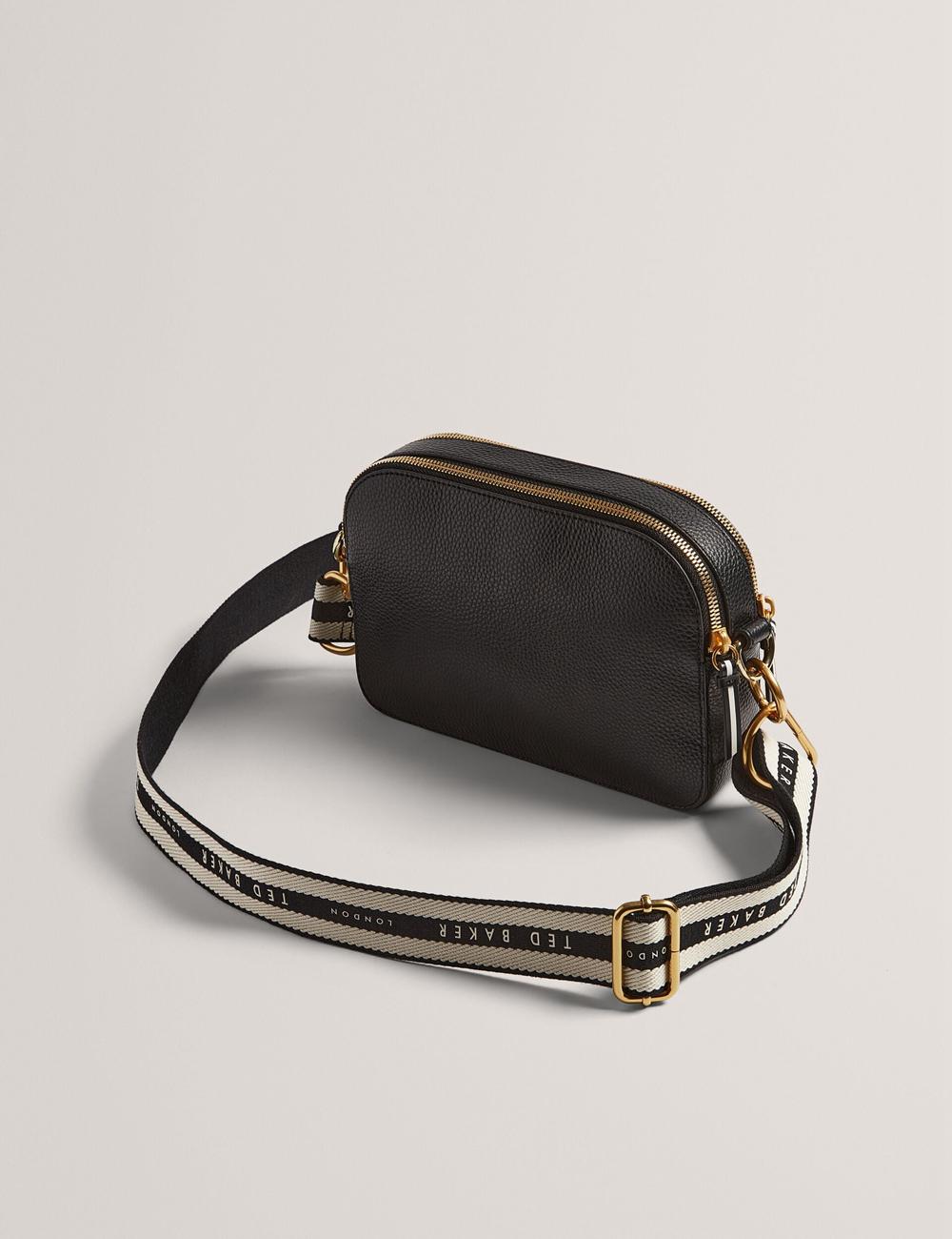 Ted Baker RIVEA - Woven Panel Faux Leather Camera カメラバッグ レディース ネイビー | Japan  GWBE-69128