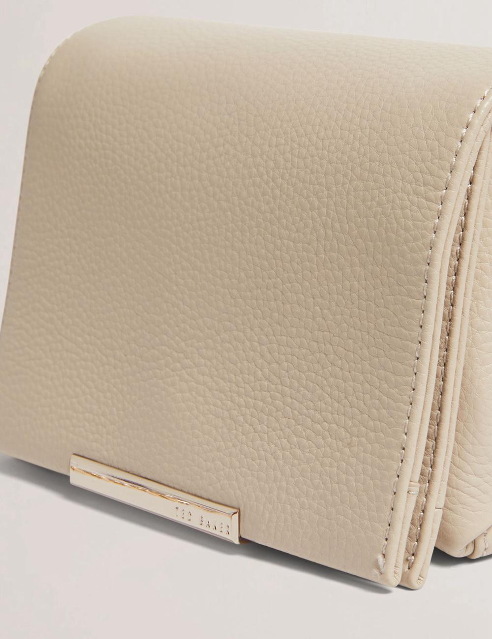 Ted Baker ROUSEN - Bar Detail Fold Over Leather クロスボディバッグ レディース Ecru | Japan  QWSH-97625