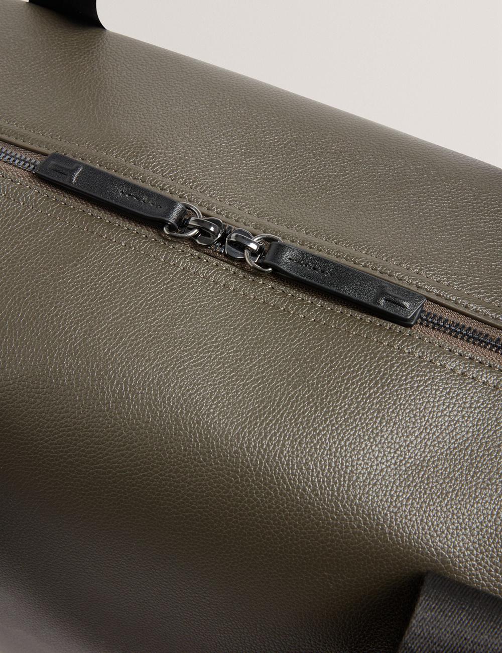 Ted Baker TAISON - Pebbled Faux Leather Holdall Bags メンズ カーキ | Japan  KTOF-50423